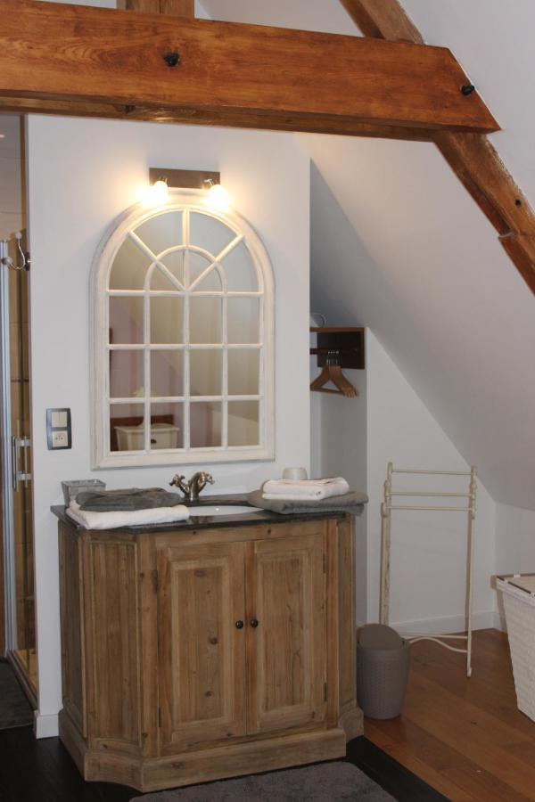 Au Grand Saule Villa Les Attaques Rum bild