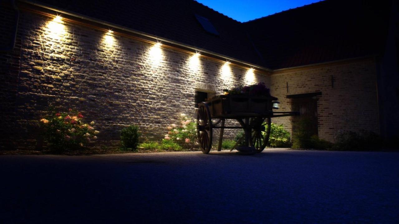 Au Grand Saule Villa Les Attaques Rum bild
